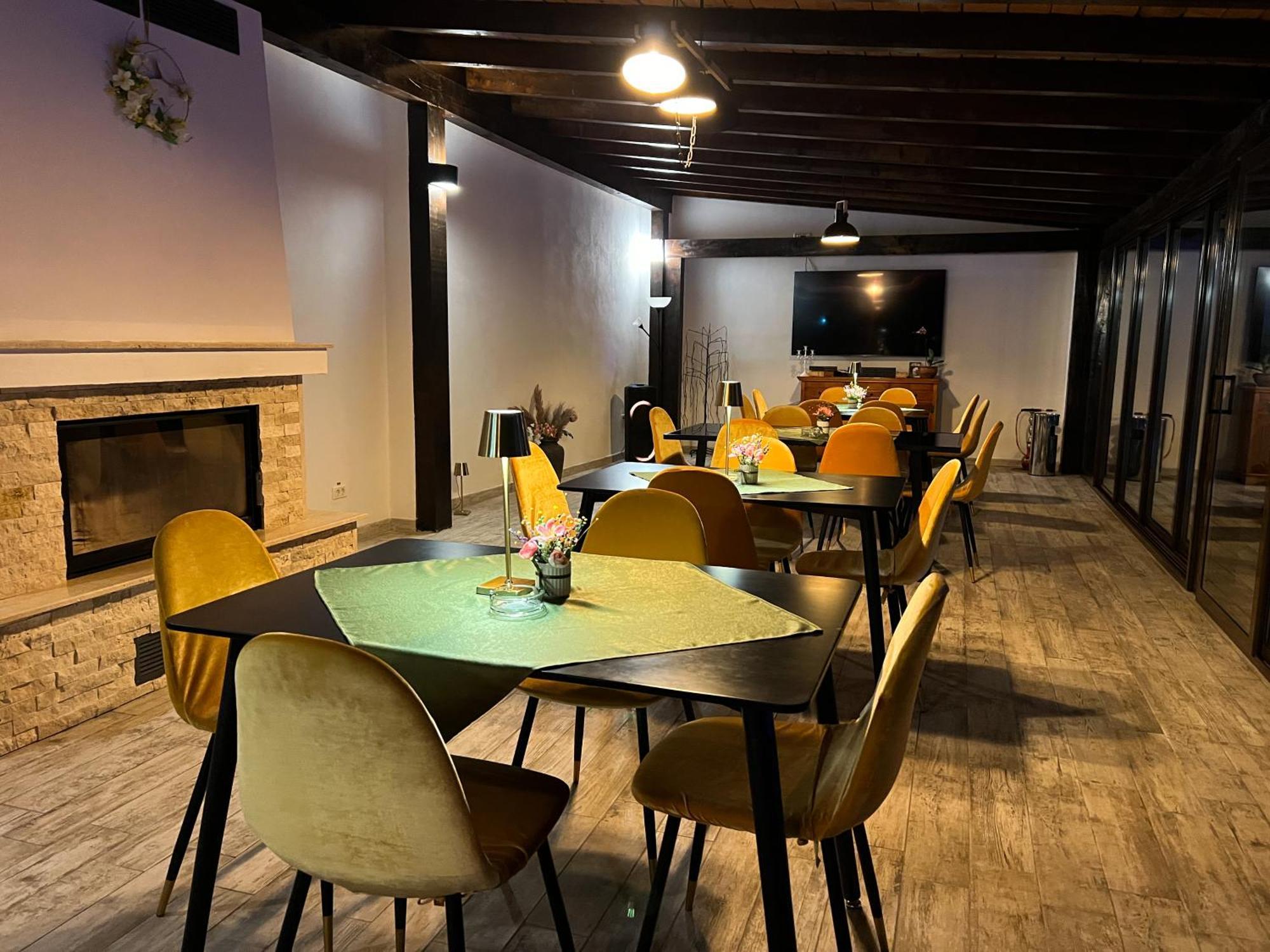 Kaleh Boutique Villa Orsova Bagian luar foto