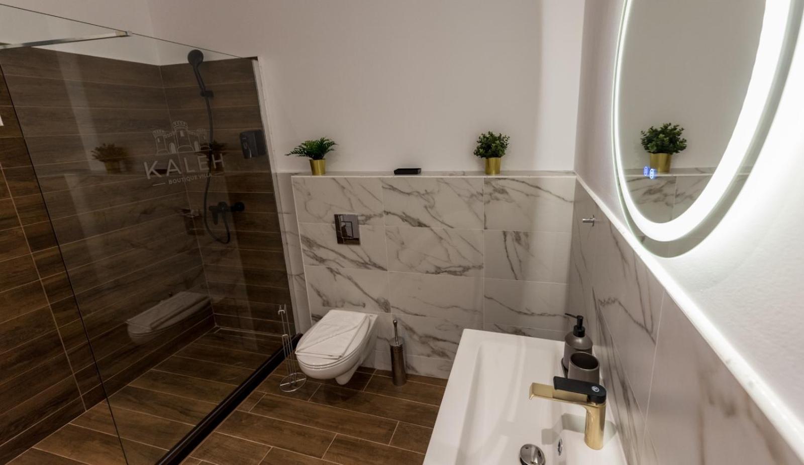 Kaleh Boutique Villa Orsova Bagian luar foto